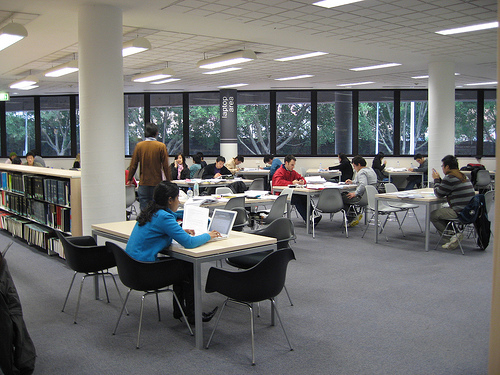 176784873_ae7e9f0dc9 'laptop area', Sidney, Australia